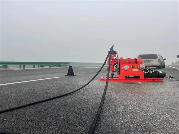 盐源马路路基路面开裂下沉注浆加固灌浆